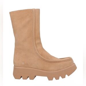 Paloma Barcelo Boots